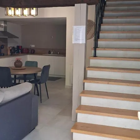 Maison De Village